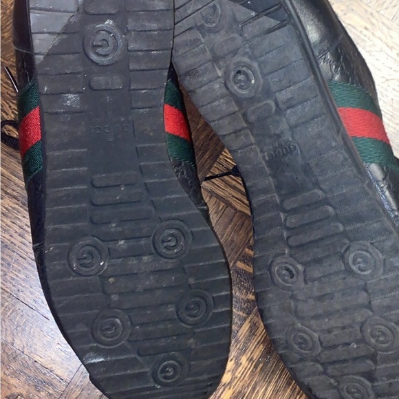 Men’s size 9.5 GUCCI shoes good condition look at pictures before you buy - Picture 6 of 6